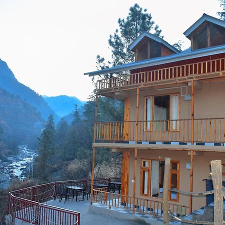The Fiza Retreat Tirthan Banjār Exteriör bild